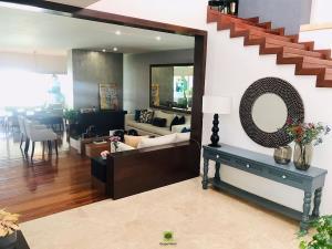 Casa en venta en Atlas Colomos, Zapopan — foto 3 de 39