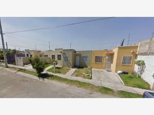 Casa en venta en Hacienda Santa Fe, Tlajomulco de Zúñiga — foto 3 de 7