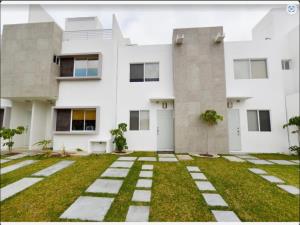 Casa en Natura Playa del Carmen, Playa del Carmen, Quintana Roo — foto 1 de 15