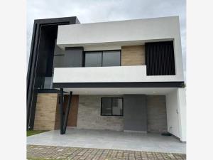Casa en Lomas de Angelópolis II, San Andrés Cholula, Puebla