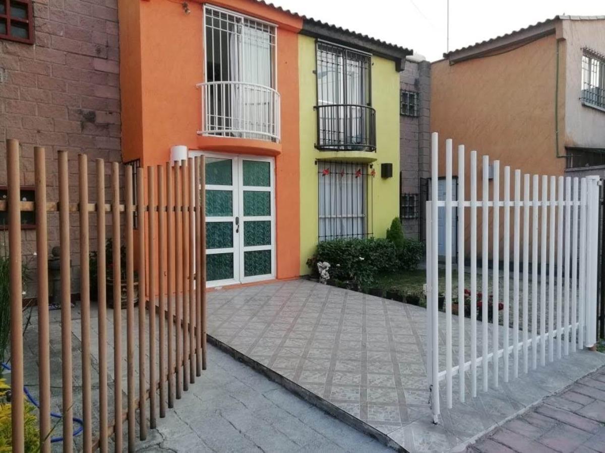 Casa en venta en San Mateo Otzacatipan, Toluca — foto 1 de 11