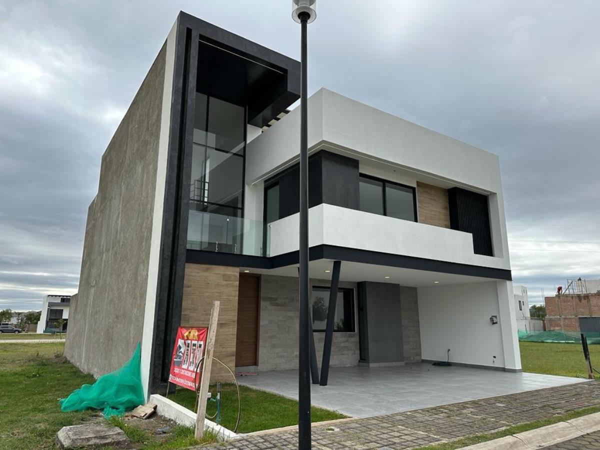 Casa en venta en Lomas de Angelópolis, San Andrés Cholula — foto 1 de 22