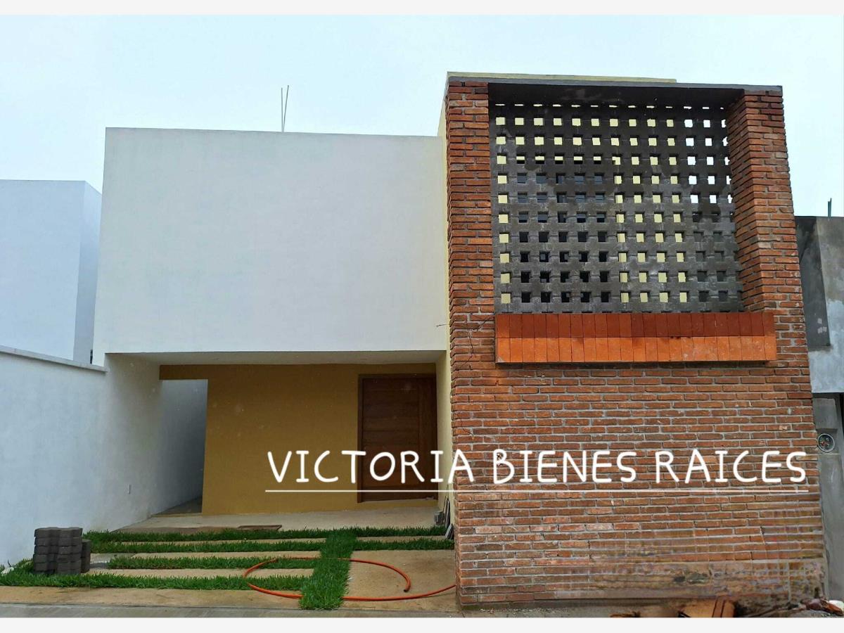 Casa en venta en Tlacotengo, Fortín — foto 1 de 29