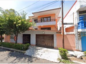 Casa en Lomas Estrella, Iztapalapa, Ciudad de México