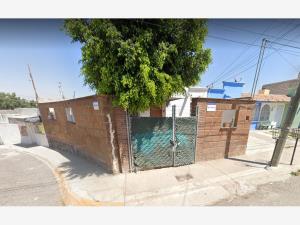 Casa en Industrial El Pueblito, Corregidora, Querétaro
