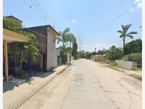 Casa en venta en Petrolera Lazaro Cardenas, Ébano — foto 3 de 6