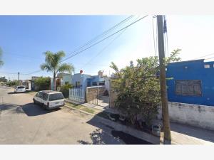 Casa en venta en Hacienda Santa Fe, Tlajomulco de Zúñiga — foto 3 de 7