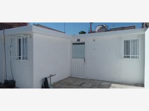 Casa en venta en Villa de las Flores 1a Sección (Unidad Coacalco), Coacalco de Berriozábal — foto 2 de 35