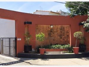 Casa en Los Olivos de Tlaquepaque, San Pedro Tlaquepaque, Jalisco