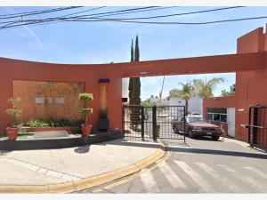 Casa en venta en Los Olivos de Tlaquepaque, San Pedro Tlaquepaque — foto 3 de 8