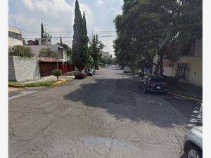 Casa en General Manuel Ávila Camacho, Naucalpan de Juárez, México