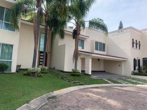 Casa en venta en Bugambilias, Zapopan — foto 2 de 27