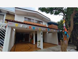 Casa en venta en Colomos Providencia, Guadalajara, Jalisco