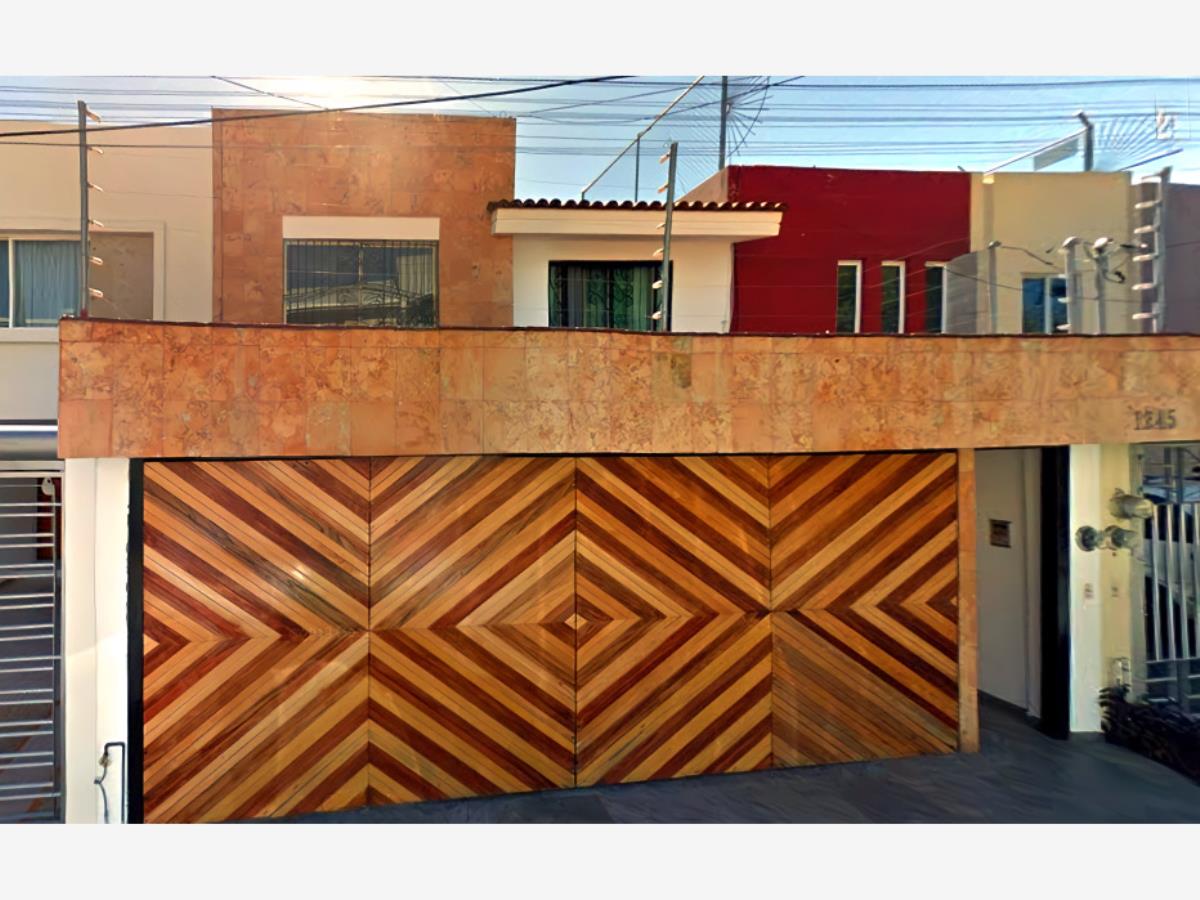 Casa en venta en Las Alamedas, Zapopan — foto 1 de 16