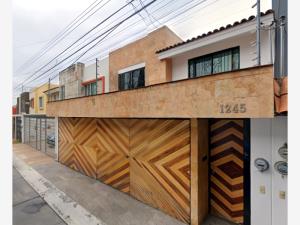 Casa en venta en Las Alamedas, Zapopan — foto 3 de 16
