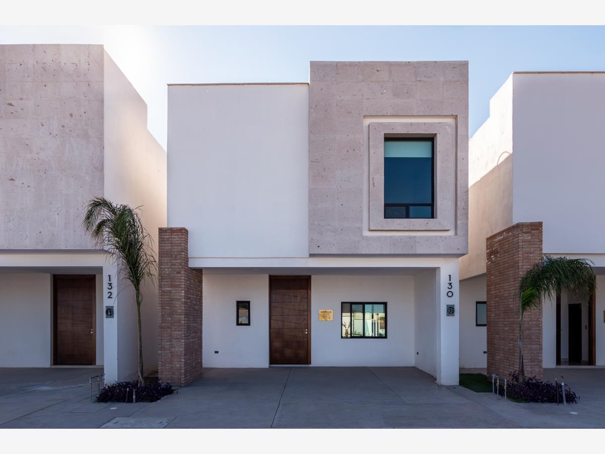 Casa en venta en La Rioja Residencial, Torreón — foto 1 de 17