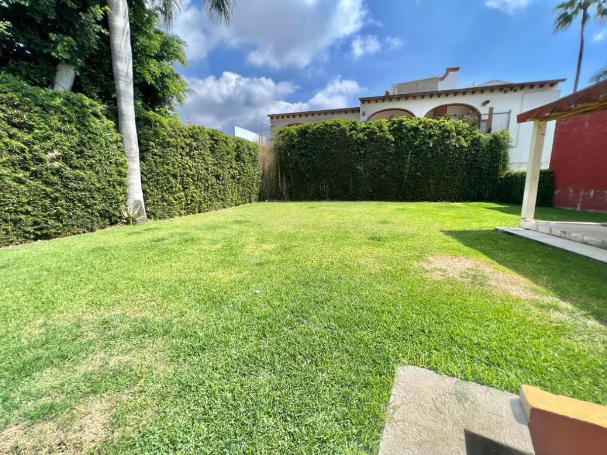Casa en venta en Las Palmas, Cuernavaca — foto 1 de 15