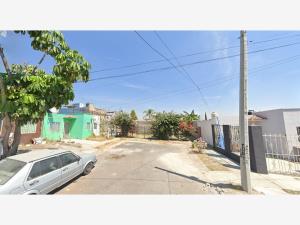 Casa en venta en Hacienda Santa Fe, Tlajomulco de Zúñiga — foto 3 de 7