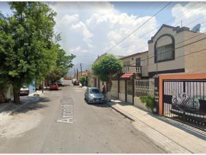 Casa en venta en Los Arcos, Saltillo — foto 2 de 12