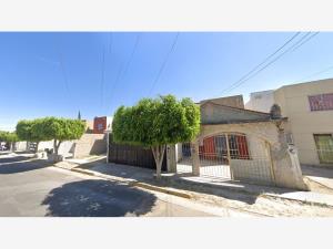 Casa en venta en Hacienda Santa Fe, Tlajomulco de Zúñiga — foto 2 de 7