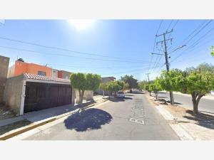 Casa en venta en Hacienda Santa Fe, Tlajomulco de Zúñiga — foto 3 de 7