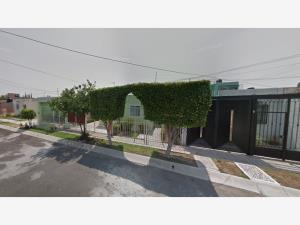 Casa en venta en Hacienda Santa Fe, Tlajomulco de Zúñiga — foto 2 de 7