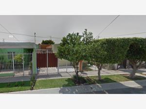 Casa en Hacienda Santa Fe, Tlajomulco de Zúñiga, Jalisco