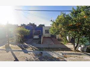 Casa en Hacienda Santa Fe, Tlajomulco de Zúñiga, Jalisco