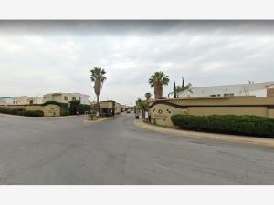 Casa en Urbi Villa del Rey, Monterrey, Nuevo León