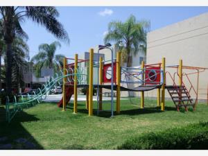 Casa en venta en Residencial San Isidro, Zapopan — foto 2 de 6