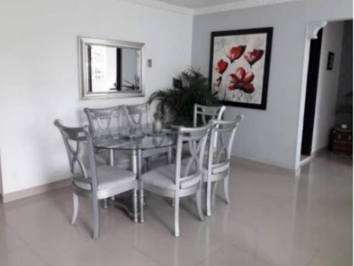 Casa en venta en Estadios, Tepic — foto 1 de 8