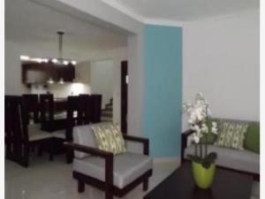Casa en venta en Ciudad del Valle, Tepic, Nayarit