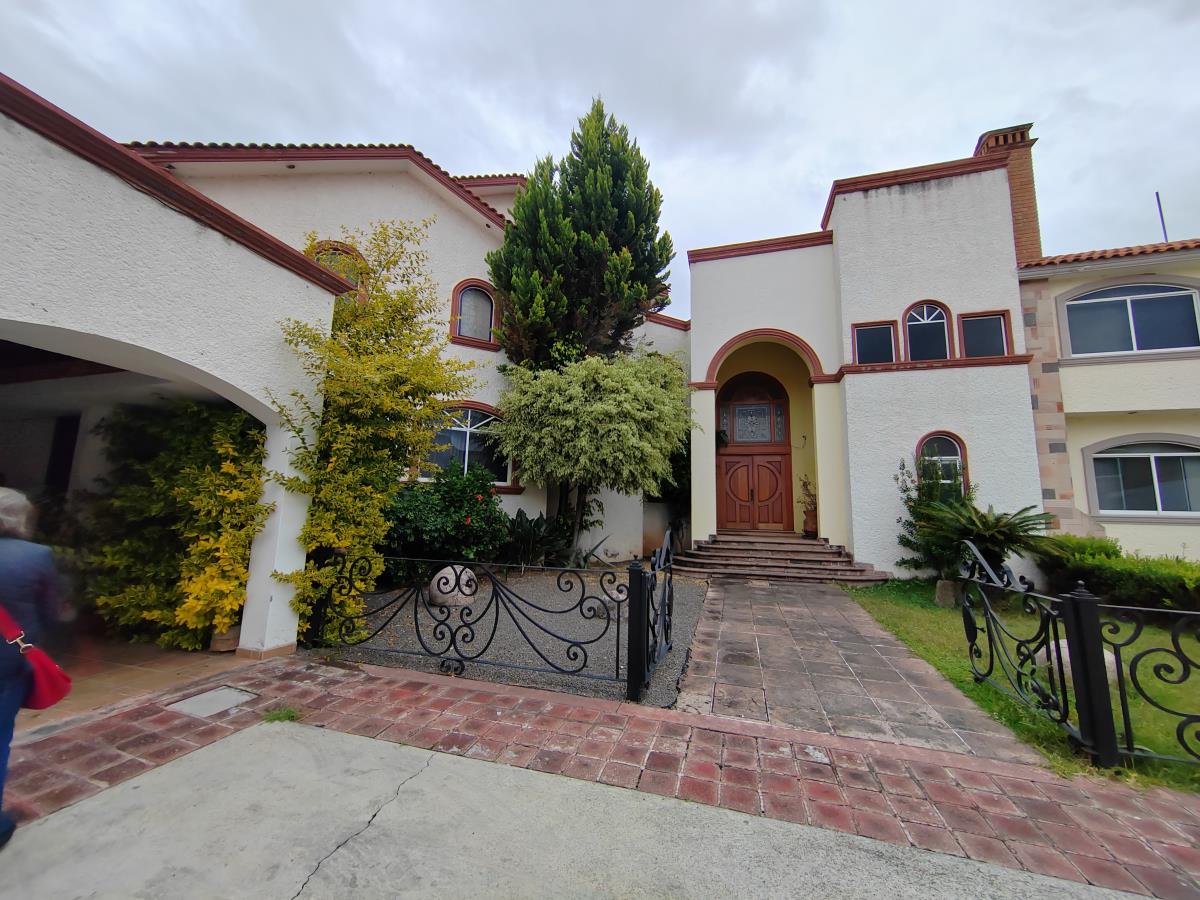 Casa en venta en Lomas de Santa Maria, Morelia — foto 1 de 23