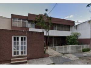Casa en venta en Versalles, Tepic — foto 2 de 6