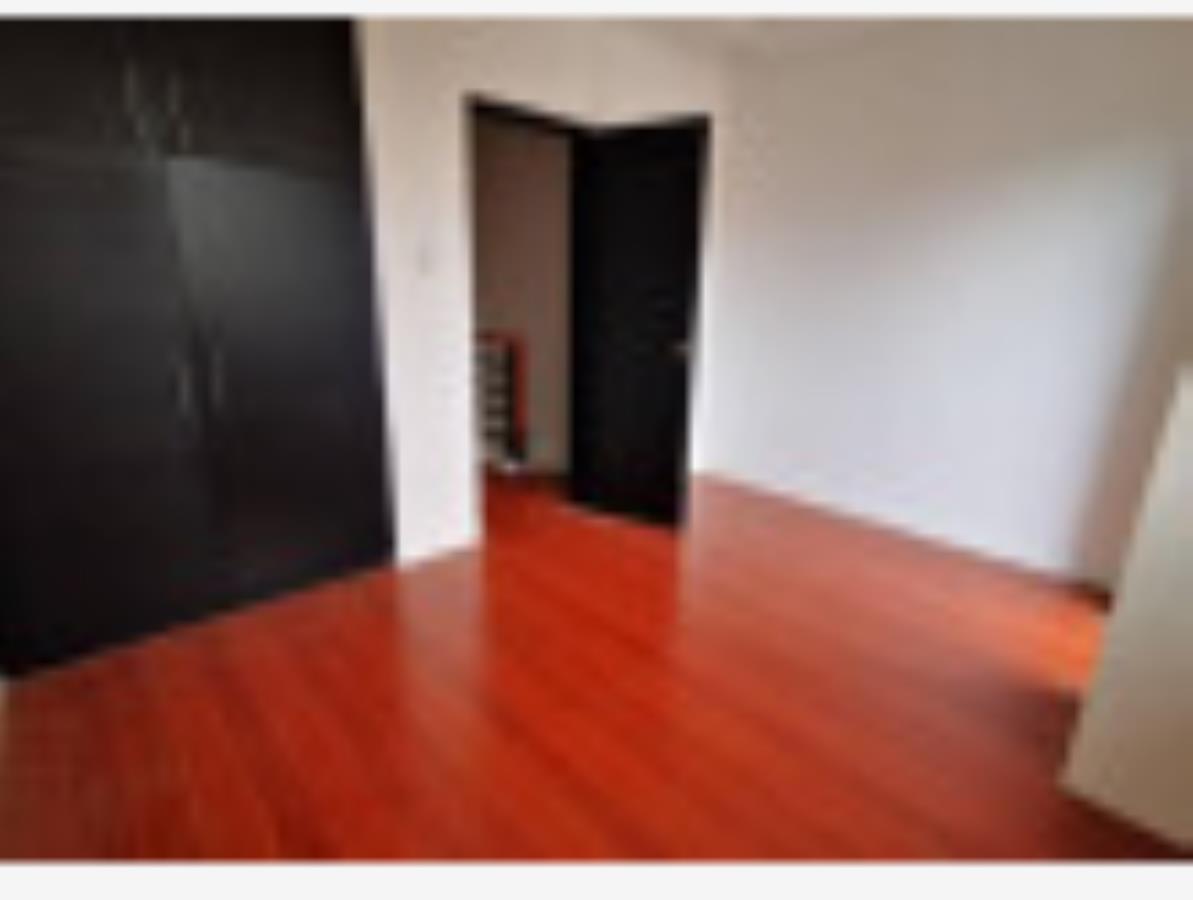 Casa en venta en Versalles, Tepic — foto 1 de 7