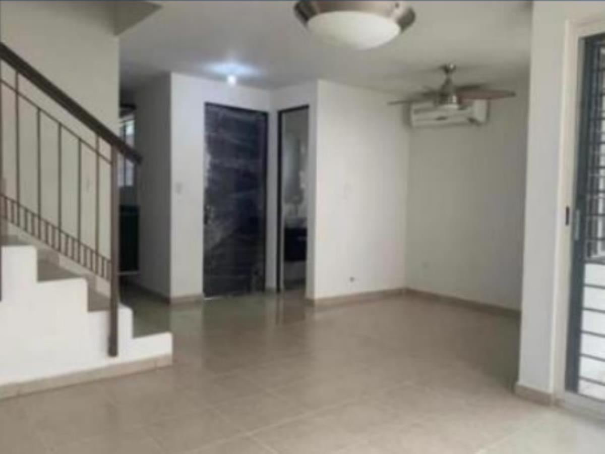 Casa en venta en Las Cumbres, Monterrey — foto 1 de 8