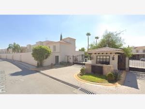 Casa en venta en Puerta Real, Torreón — foto 2 de 10