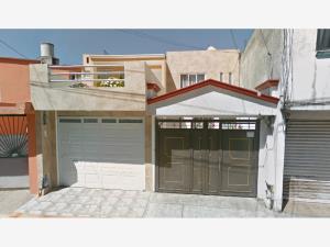 Casa en venta en San Francisco Coaxusco, Metepec — foto 2 de 18