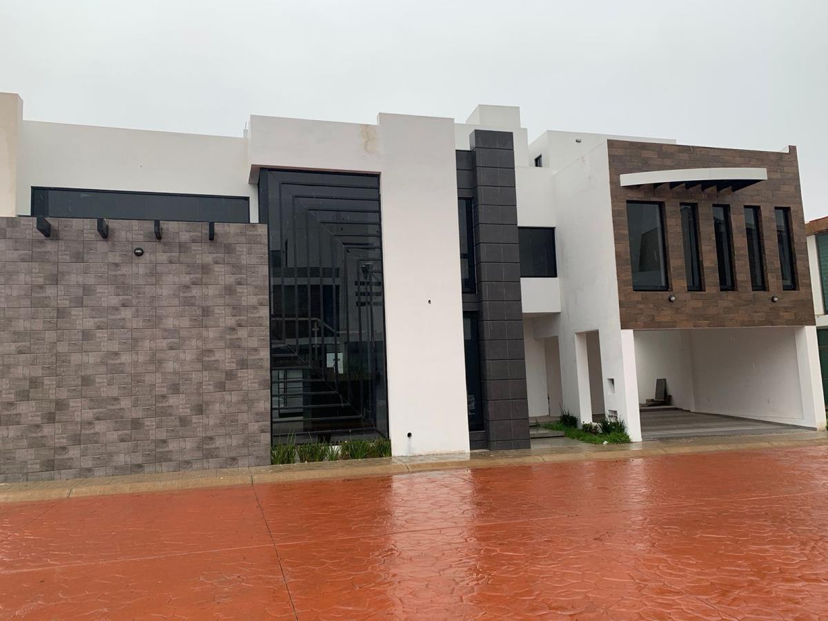 Casa en venta en Santiago Tlapacoya Centro, Pachuca de Soto — foto 1 de 23