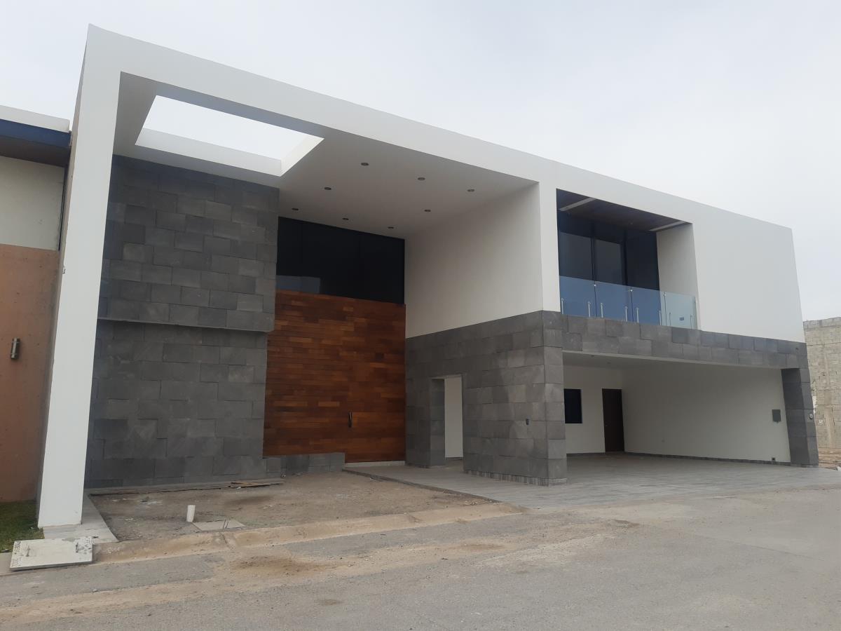 Casa en venta en Hacienda del Rosario, Torreón — foto 1 de 25