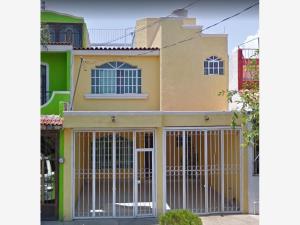 Casa en Circunvalacion Oblatos, Guadalajara, Jalisco