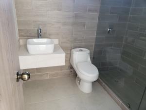 Casa en venta en Villa California, Torreón — foto 2 de 47