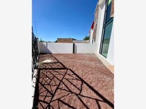 Casa en venta en Granjas Banthí Sección Solares, San Juan del Río — foto 3 de 13