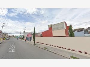Casa en venta en Rincon de San Lorenzo, Toluca — foto 3 de 11
