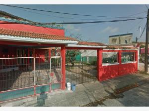 Casa en venta en San Miguel Arcangel, Nanchital de Lázaro Cárdenas del Río — foto 2 de 11