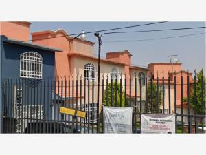 Casa en venta en Real del Bosque, Tultitlán — foto 2 de 4
