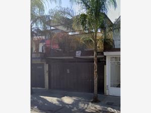 Casa en venta en Lagos de Oriente, Guadalajara — foto 2 de 9