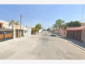 Casa en venta en San Isidro, Torreón — foto 2 de 7