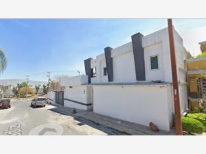 Casa en Cerradas de Cumbres, Monterrey, Nuevo León