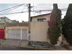 Casa en Loma Bonita, Nezahualcóyotl, México